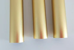 Tubo anodizado